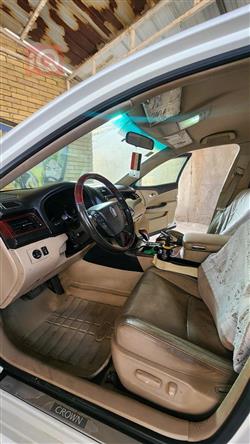 تۆیۆتا کراون